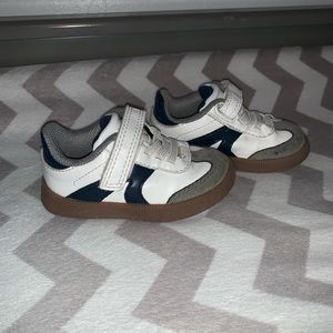 Play sneakers for little boy